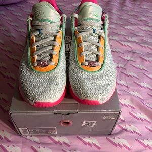 LeBron 20 'Time Machine'